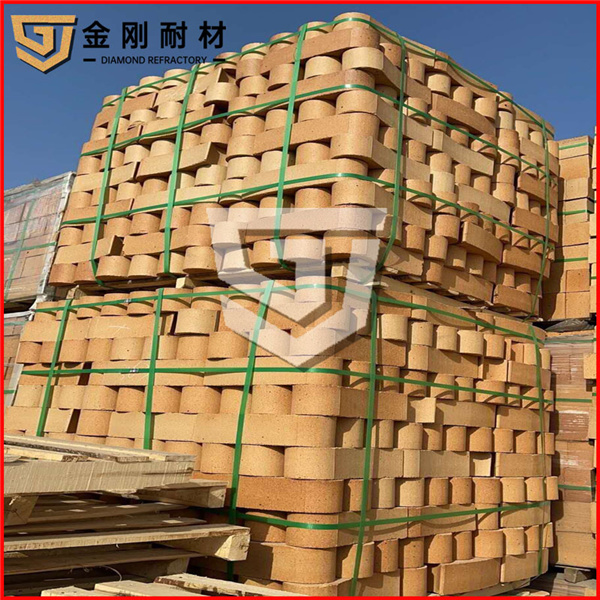 萬能（néng）弧形（xíng）粘土耐火磚